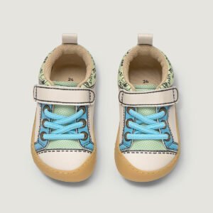 calzado-barefoot-uso-deportivo-colegio-azul-paterna-comic-rocker-escolar-aw26-02.jpg Zapato Feroz Paterna Rocker Cómic