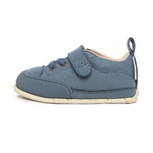 calzado-barefoot-vegano-forma-pie-espacio-dedos-ninos-ninas-color-azul-denim-paterna-feroz-aw25-01.jpg Zapato Feroz Paterna Feroz