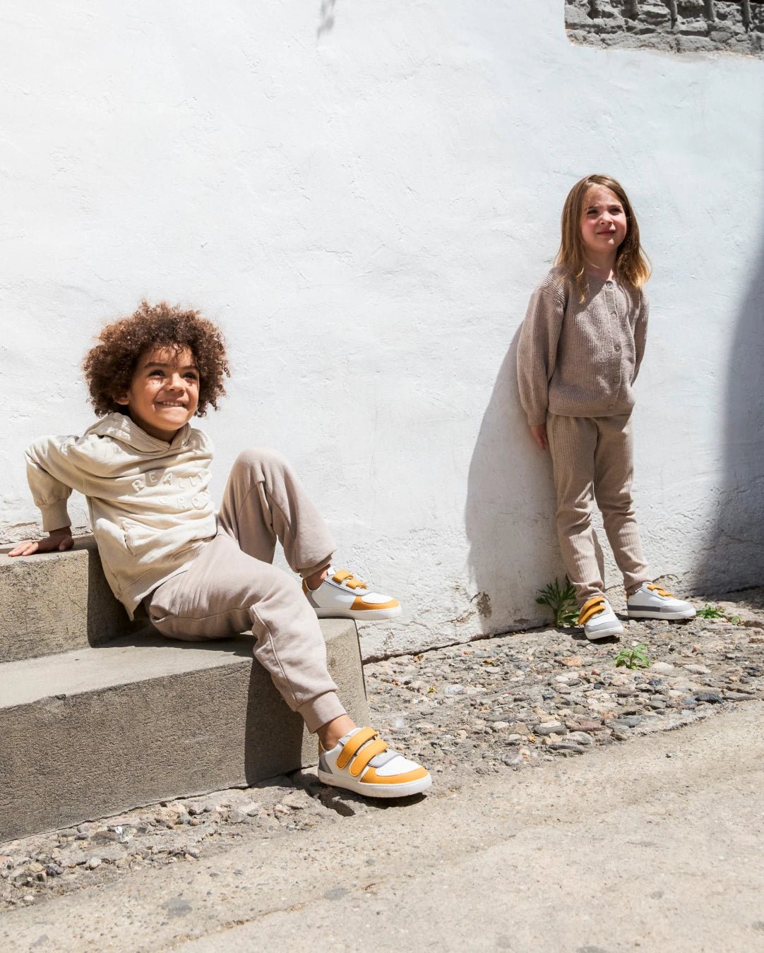 Muris Petra Junior Mustard vista 3