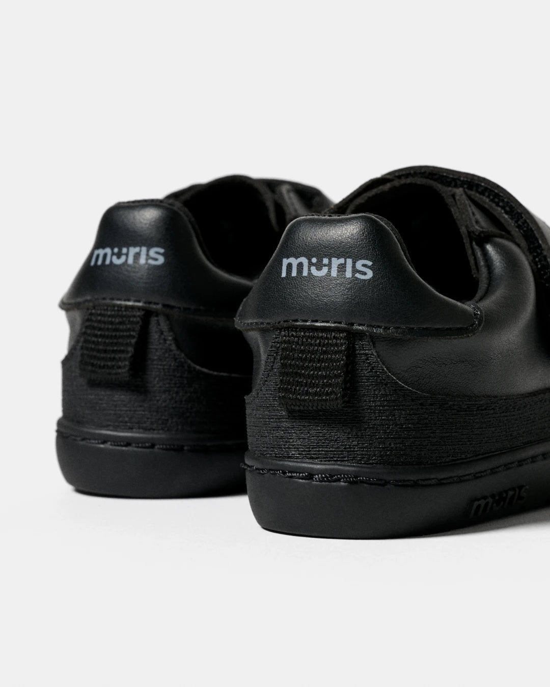 Muris Petra Mini Black vista 2