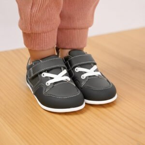 zapatillas-respetuosas-movimiento-autonomia-bebe-color-gris-cheste-feroz-aw25.jpg Zapato Feroz Cheste Feroz AW25